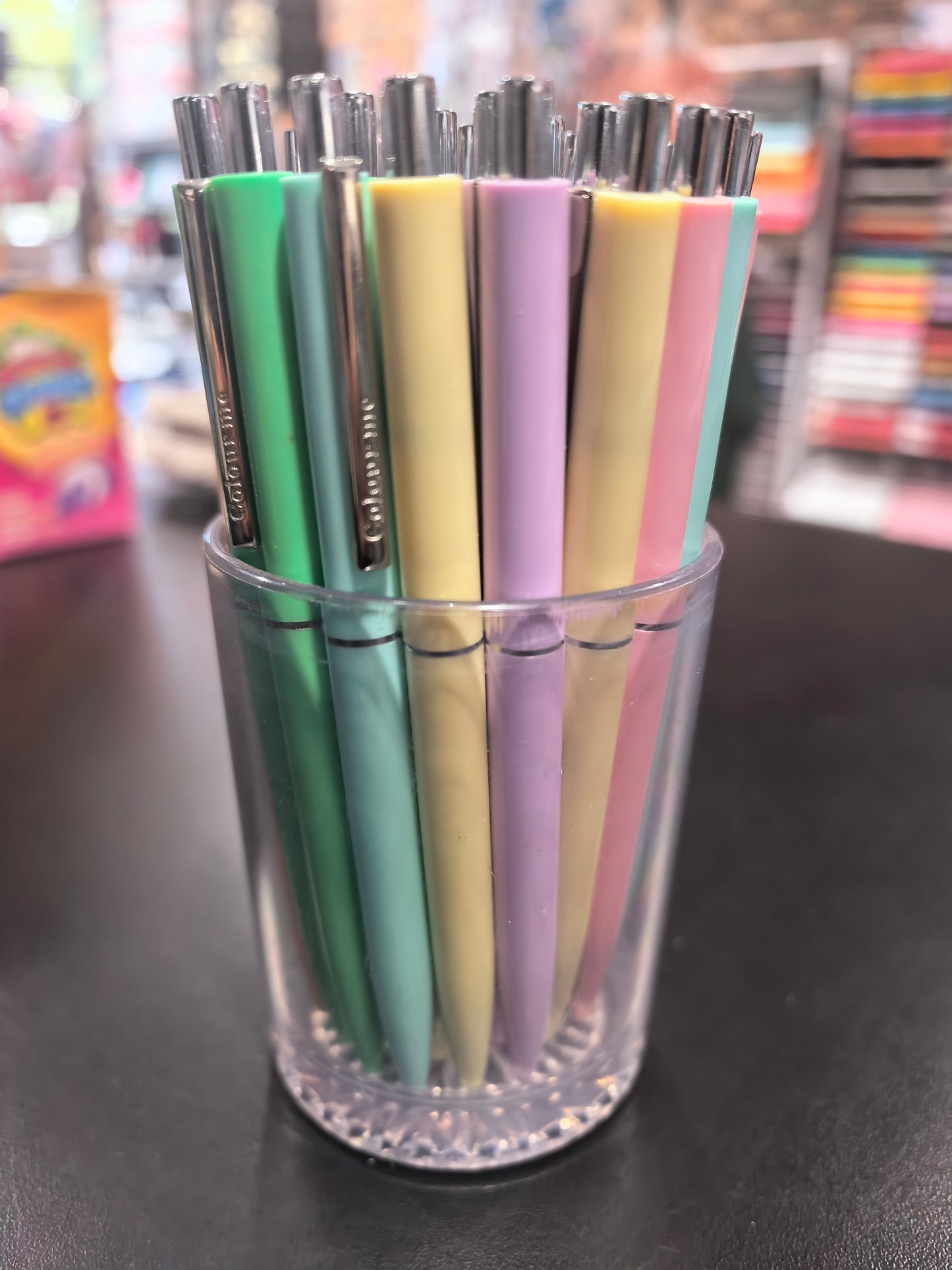 Pens-Pastel Crux