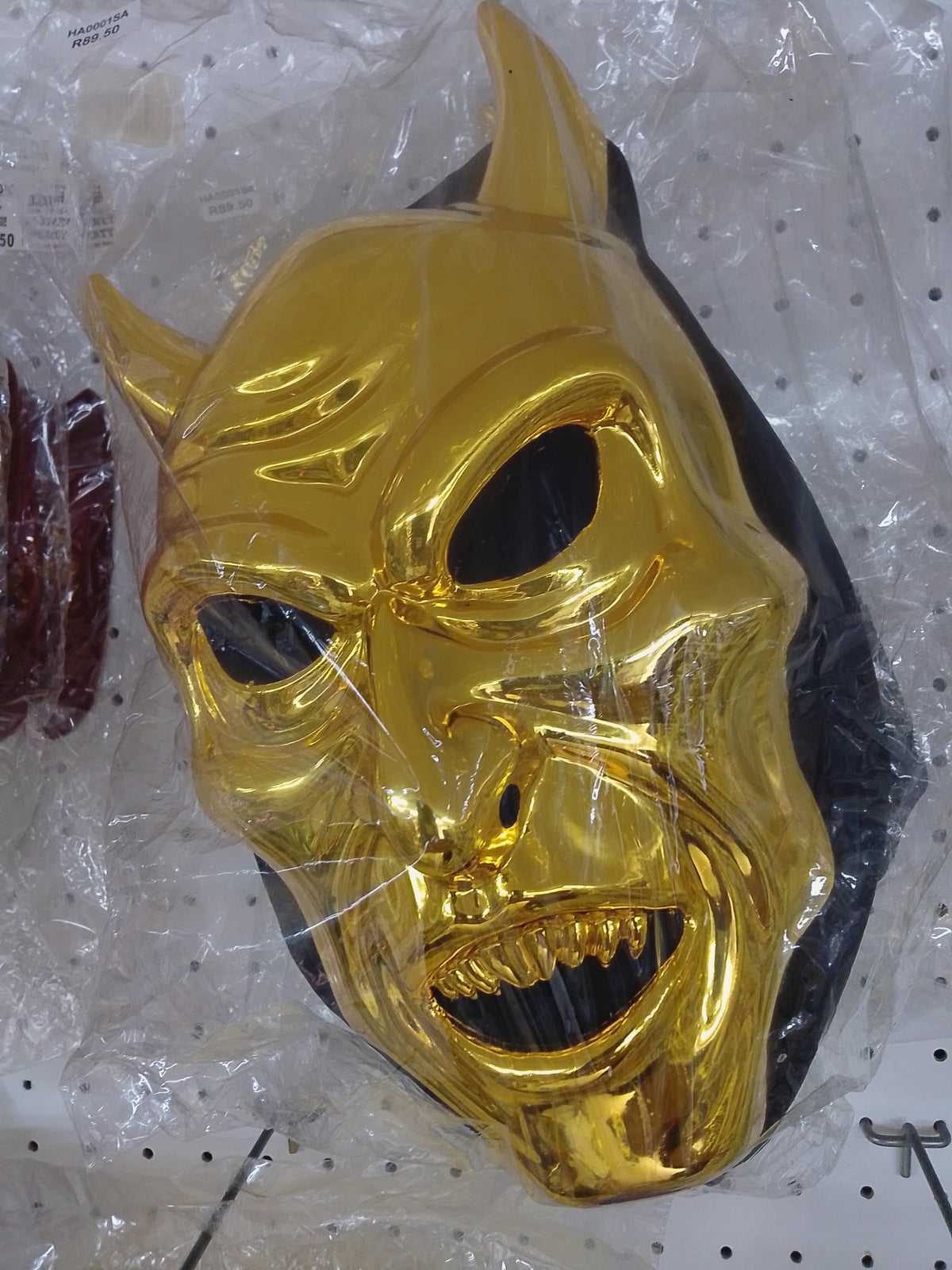 Mask-Devil Gold – Weebforce Anime Party & Print