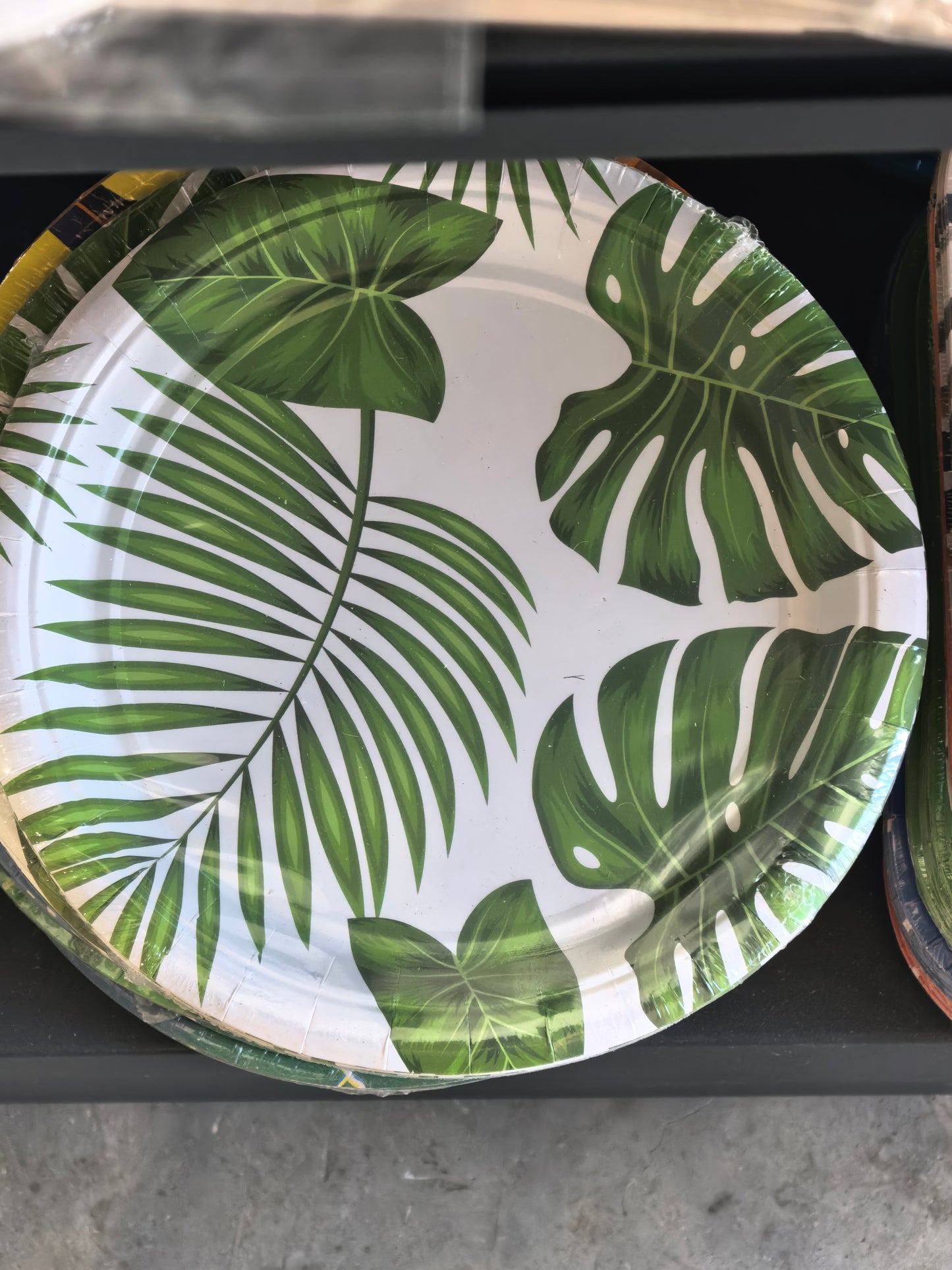 Leaf Range-Plates 23cm 10s